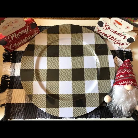 8 new buffalo check farmhouse chargers plates - Picture 4 of 6